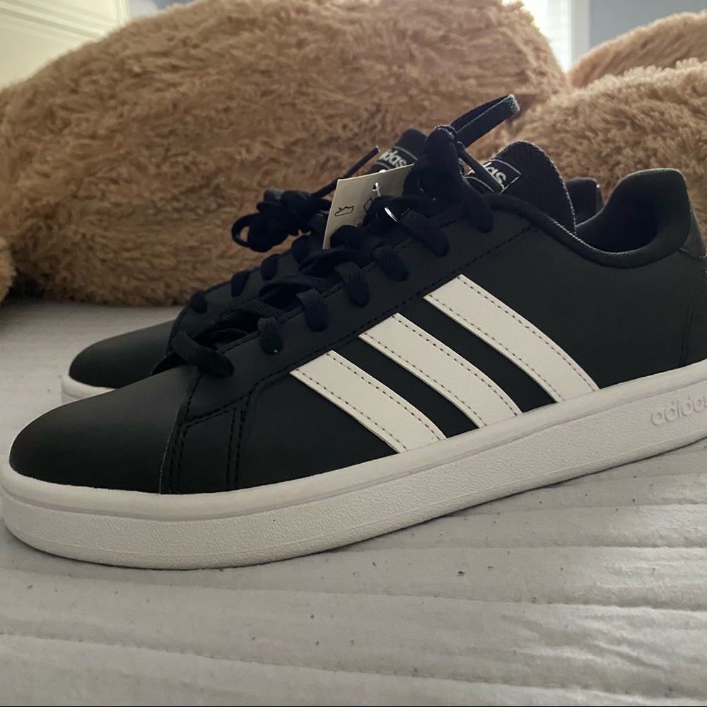 Women’s Adidas Grand Court Sneakers